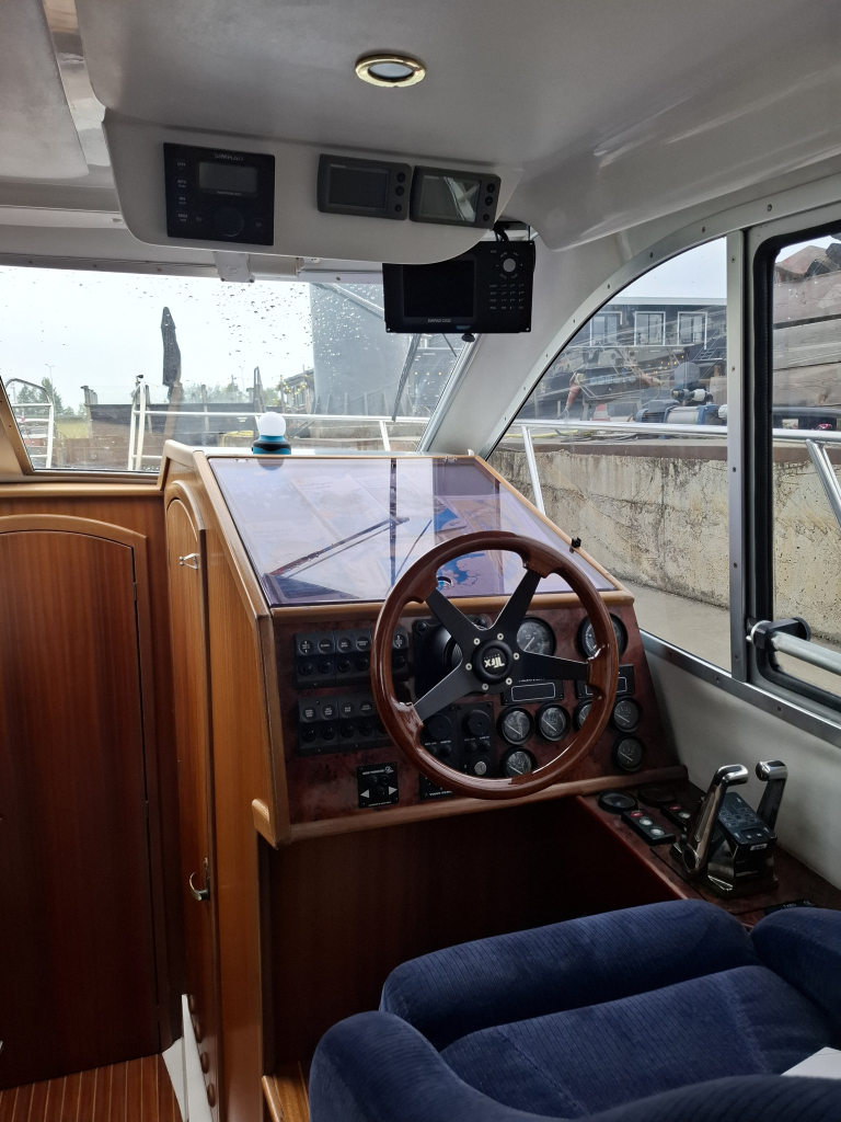 Sportcruiser Galeon Flybridge 280 — foto 10 van 23