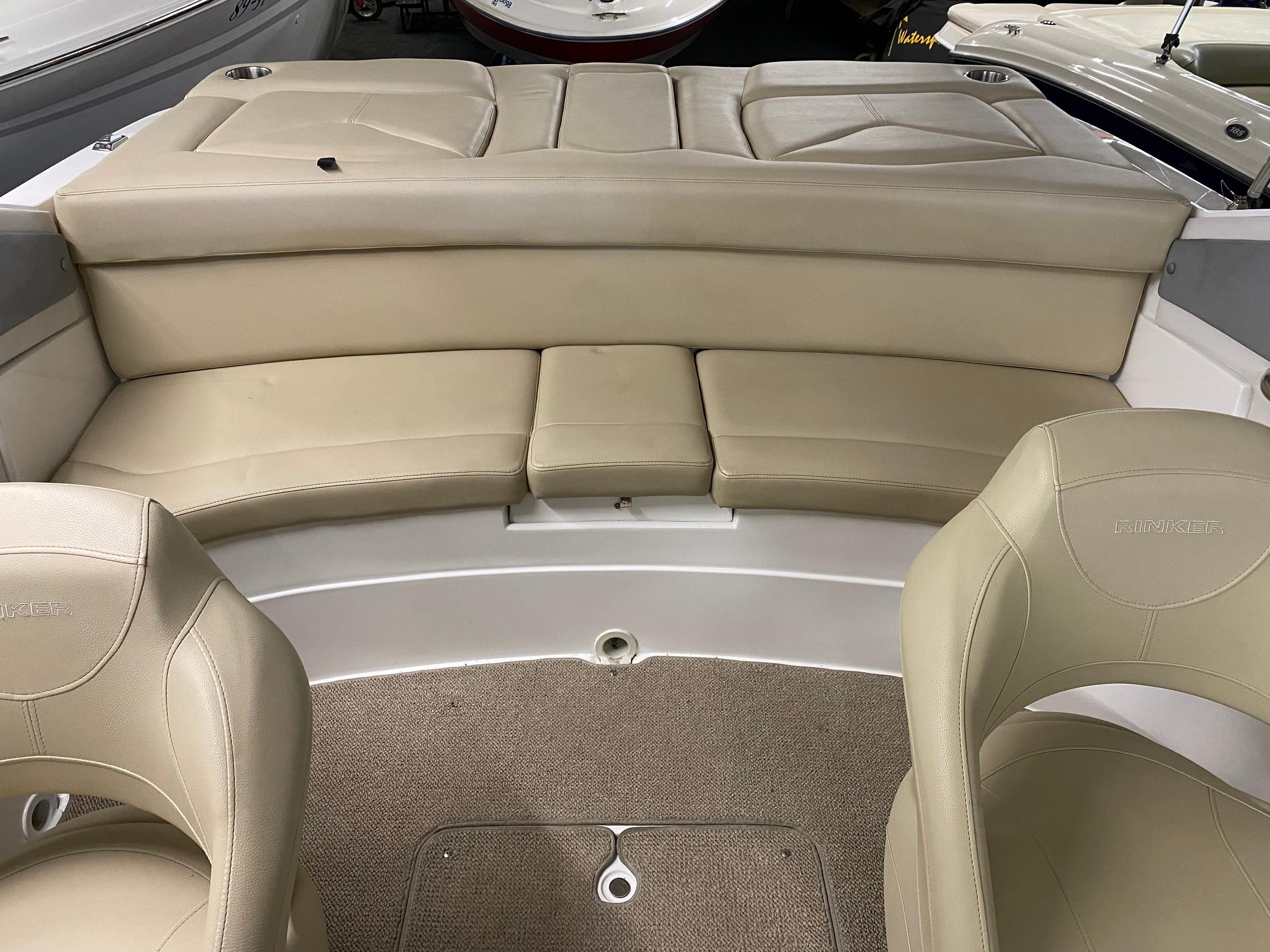Rinker 220 Captiva MTX Cuddy — foto 13 van 13