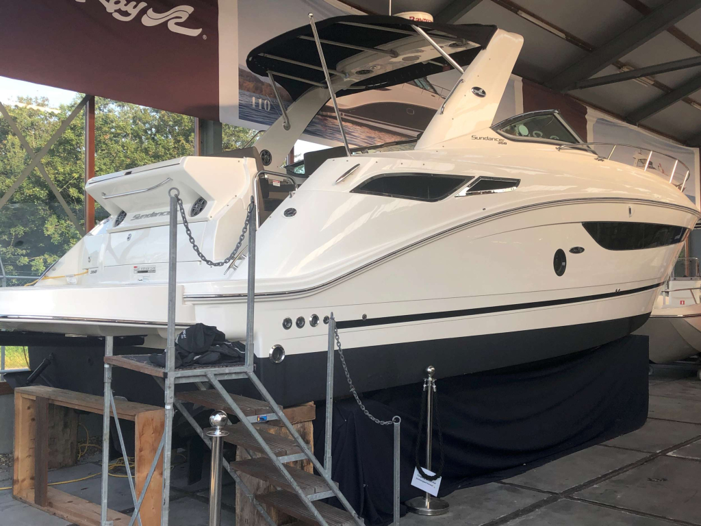 Sea Ray 350 Sundancer — foto 5 van 37
