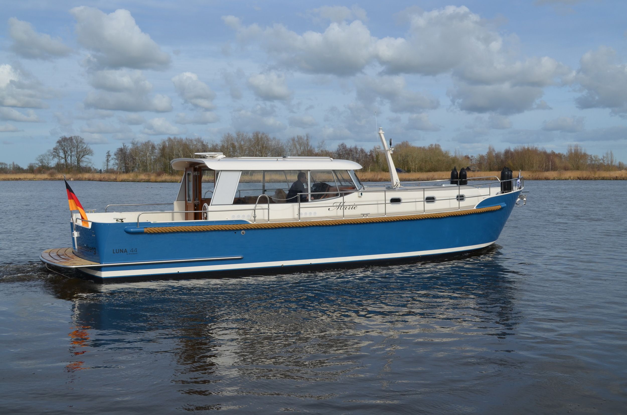 Brandsma Luna 44 — foto 2 van 21