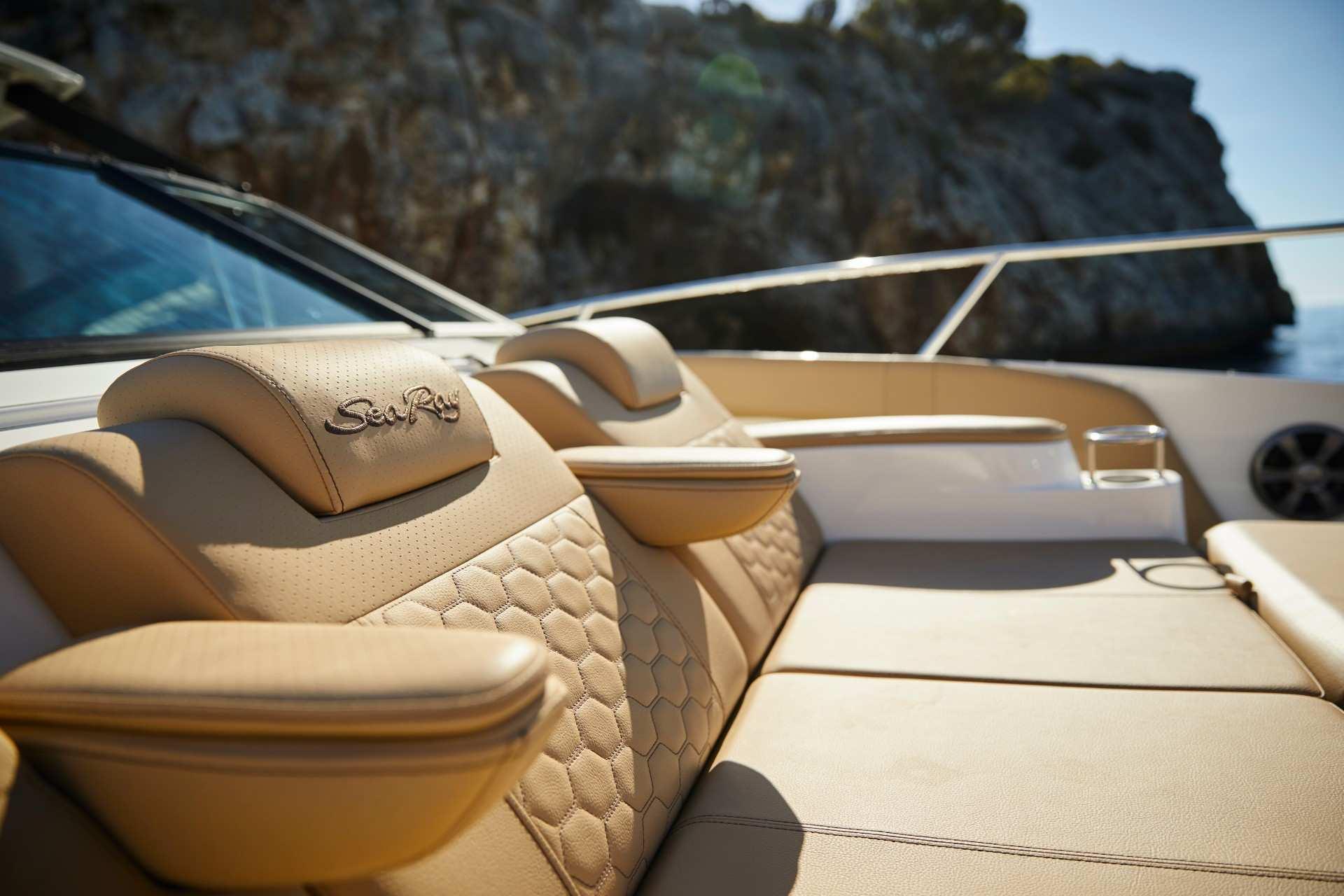 Sea Ray Sundancer 320 — foto 10 van 11