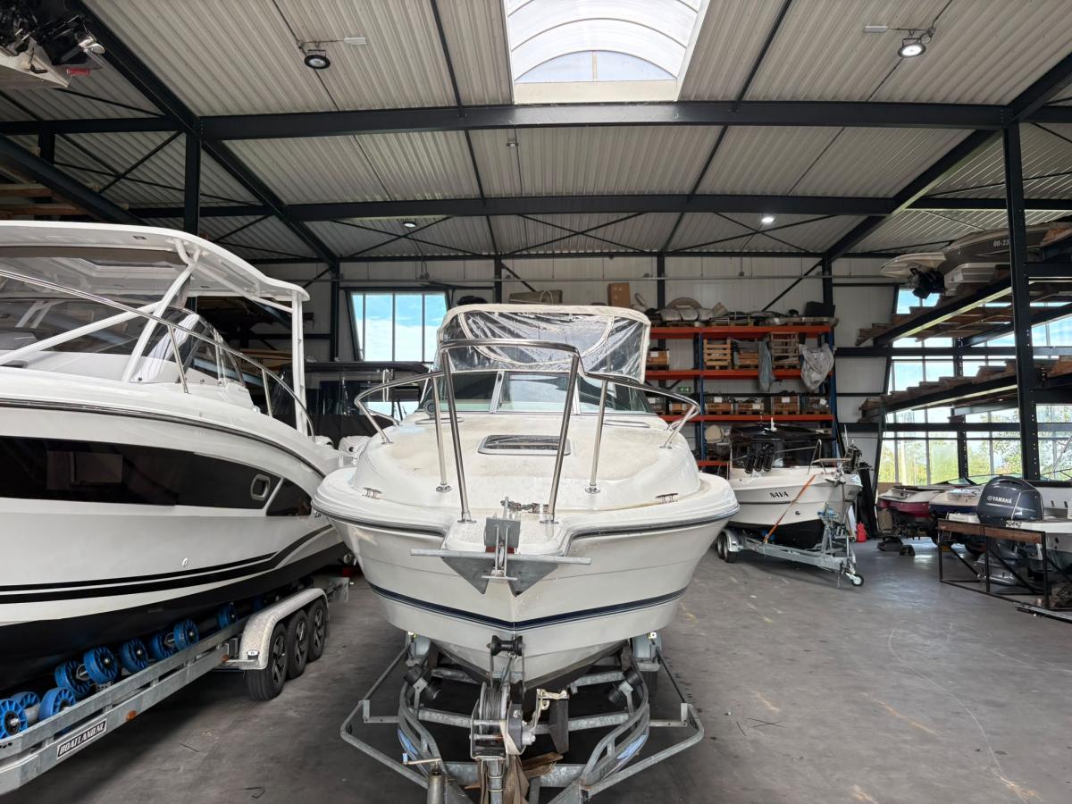 Rinker 260 FIESTA FEE — foto 24 van 27