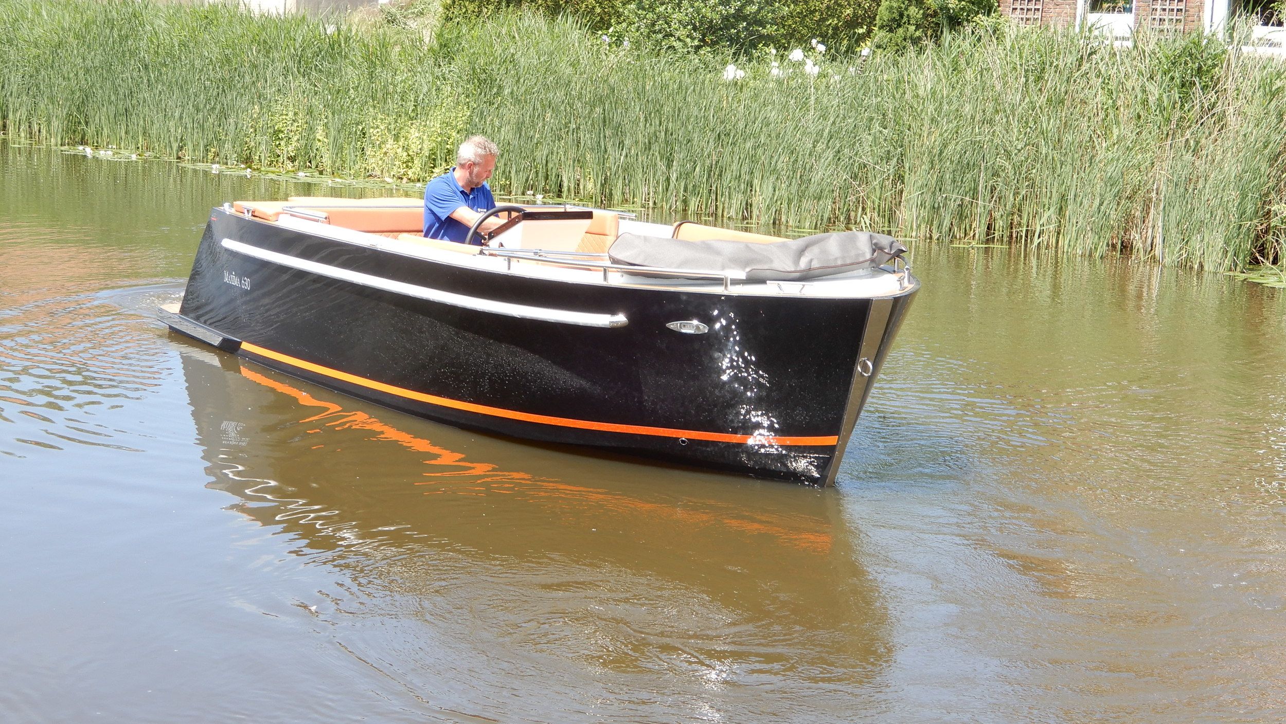 Maxima 630 tender — foto 2 van 9