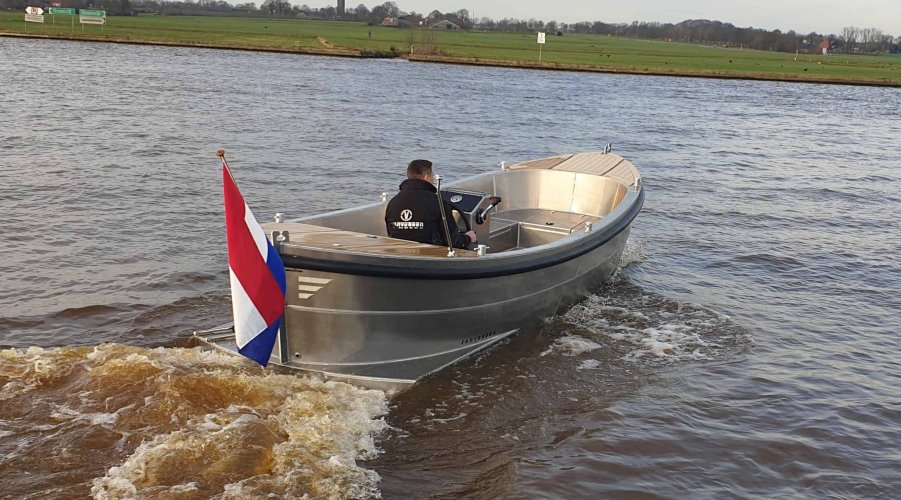 Van Vossen 600 Sloep DE GROOTSTE SLOEPENSHOWROOM VAN NEDERLAND — foto 6 van 8