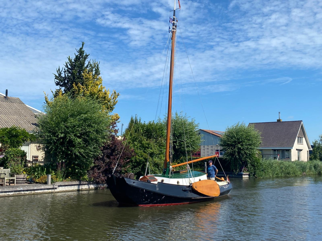 Huitema Zeeschouw 800 (1977) – Goed onderhouden platbodem met veel karakter — foto 3 van 41