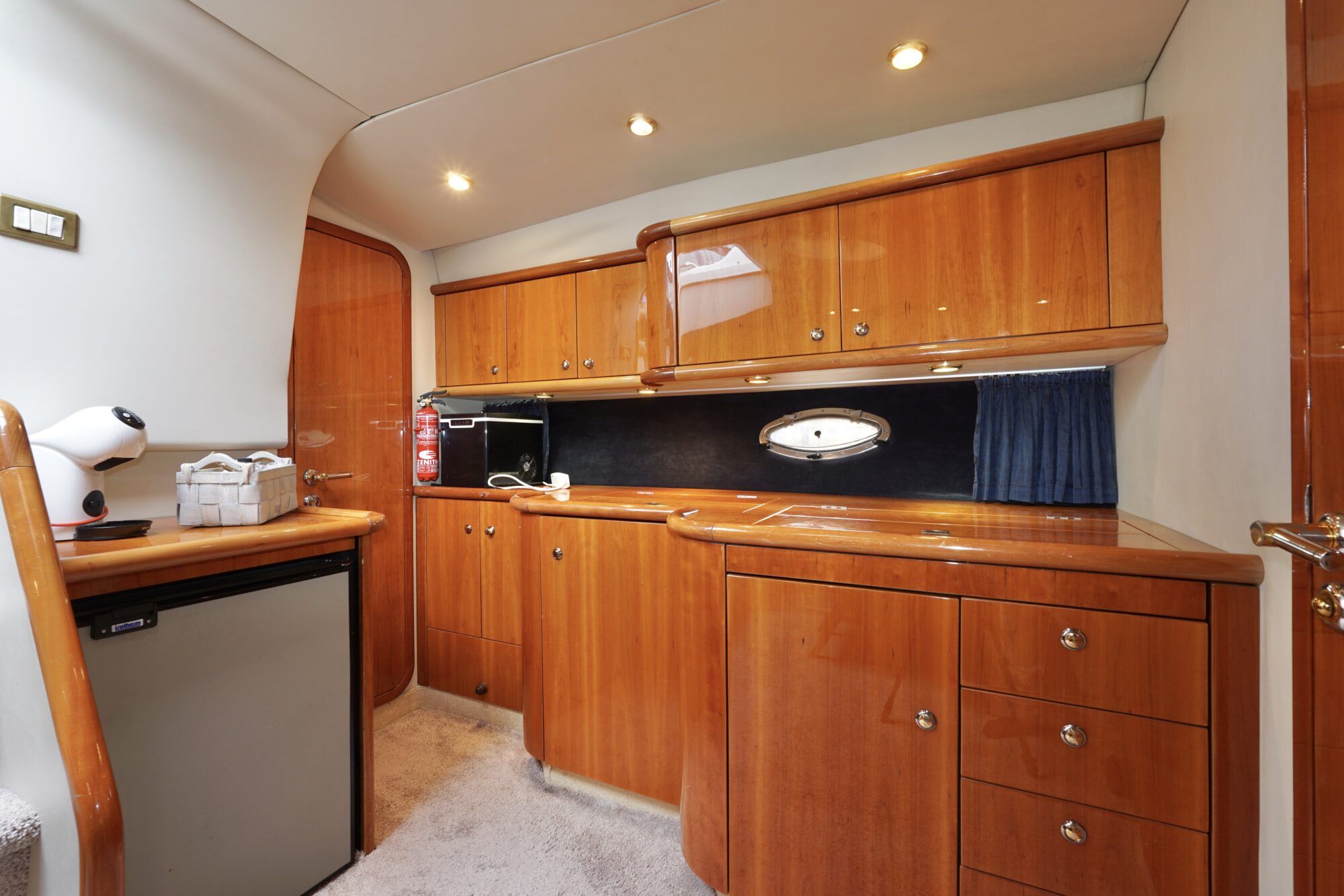 Sunseeker Camarque 47 Cabrio — foto 9 van 75