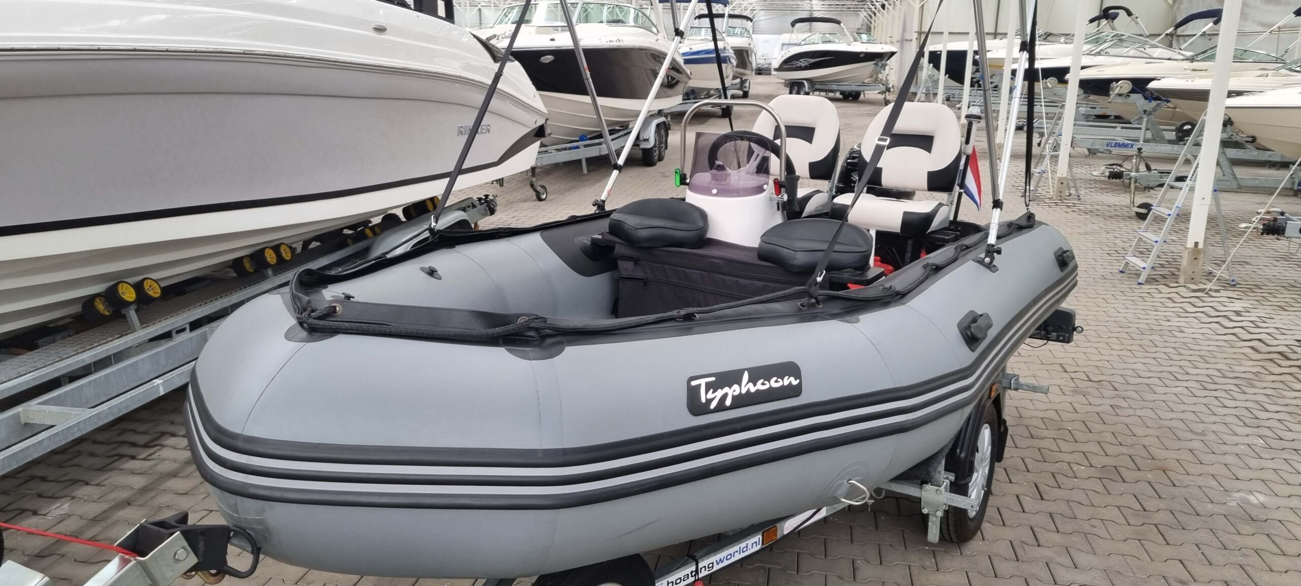 Bombard Typhoon 420 Alu — foto 11 van 11