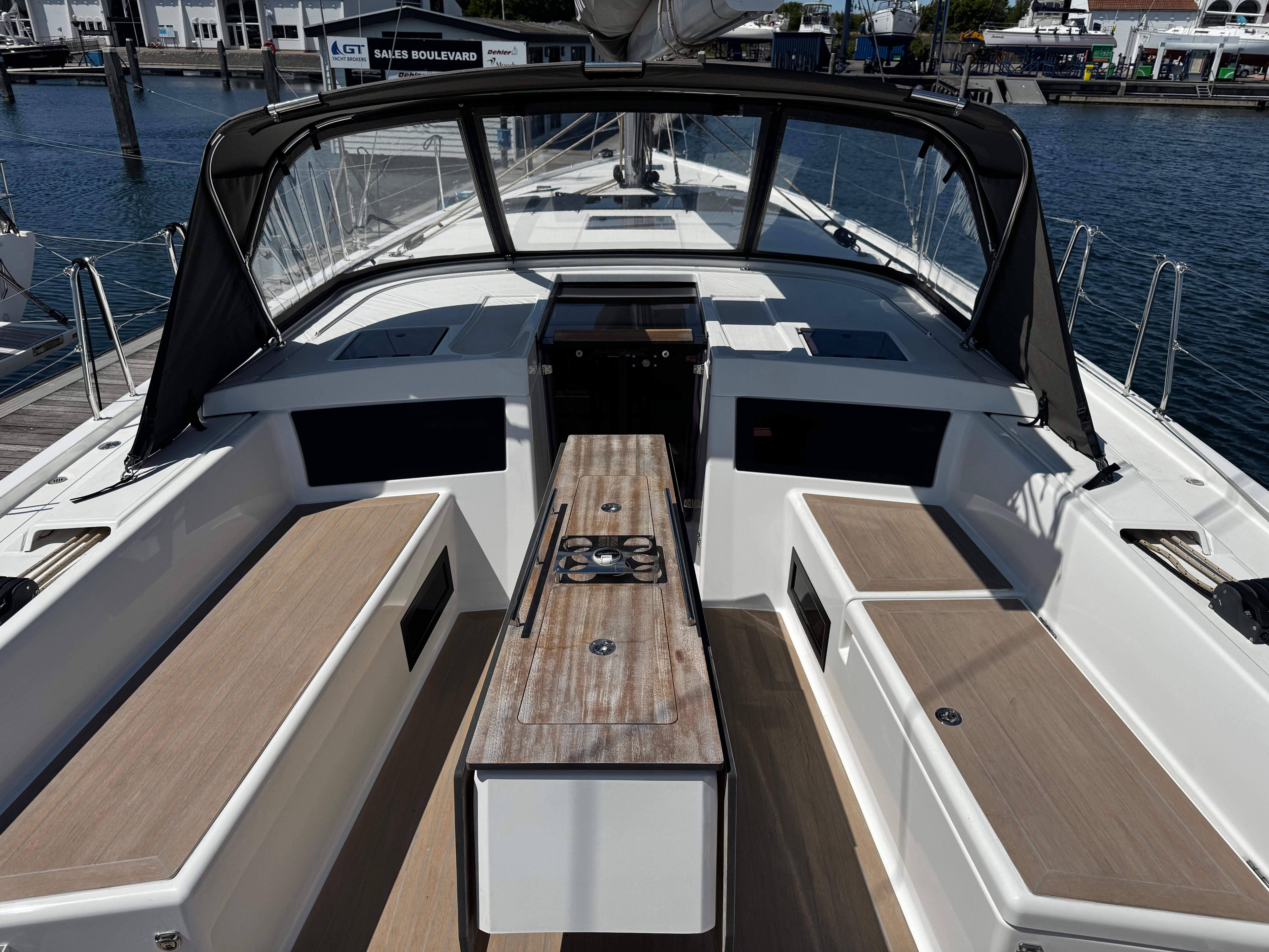 Dufour 470 — foto 10 van 11