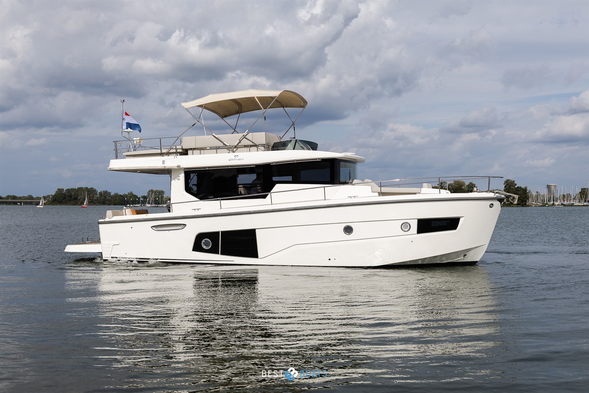 Cranchi Eco Trawler 43 Long Distance — foto 1 van 9