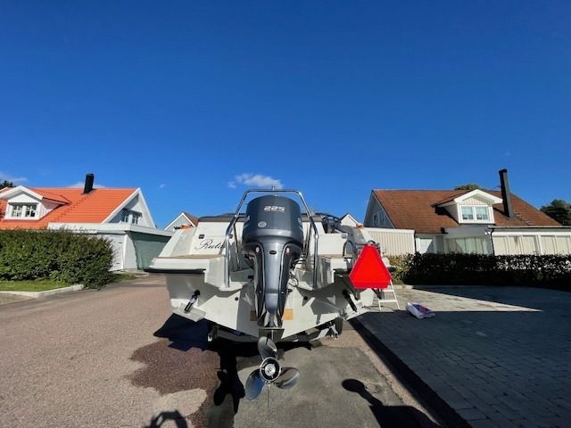 Finnmaster T7 Met Yamaha 225pk — foto 2 van 2