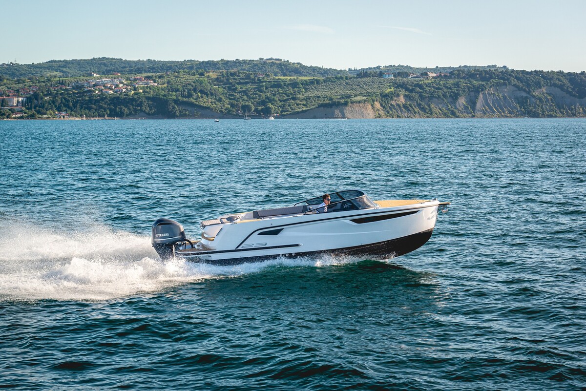 Alfastreet Marine 25 Cabin Evolution - Outboard Series — foto 1 van 16