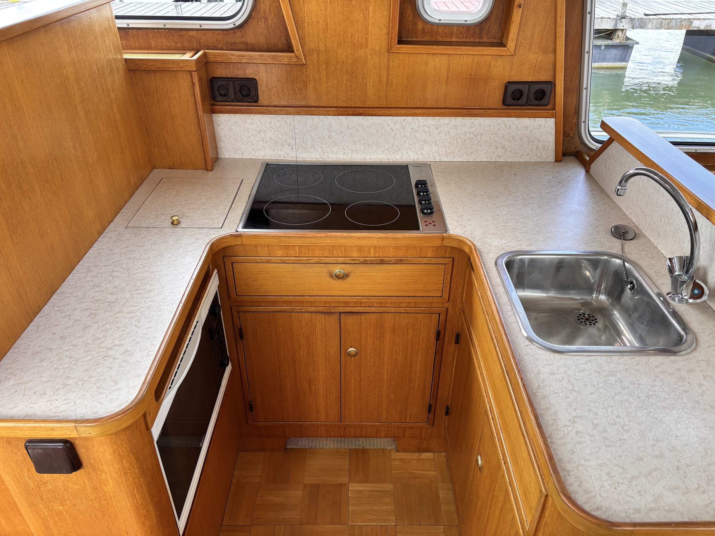 Alm Trawler 13.20 AD — foto 17 van 32