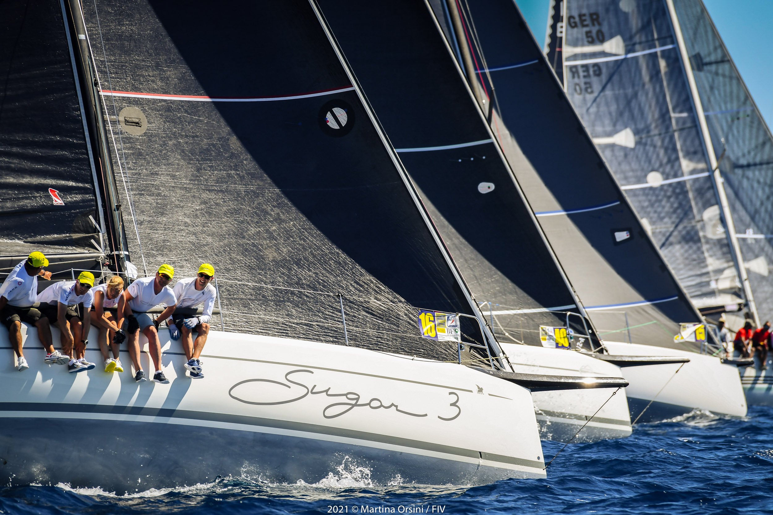 Italia Yachts Fuoriserie — foto 1 van 5
