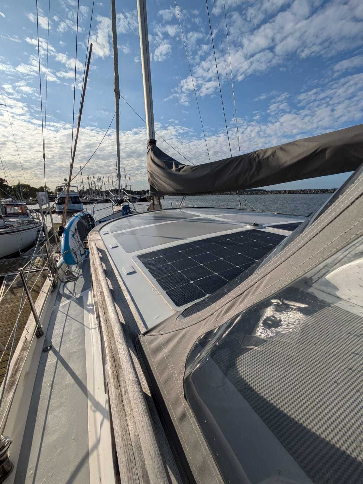 Island Trader 40 — foto 3 van 39