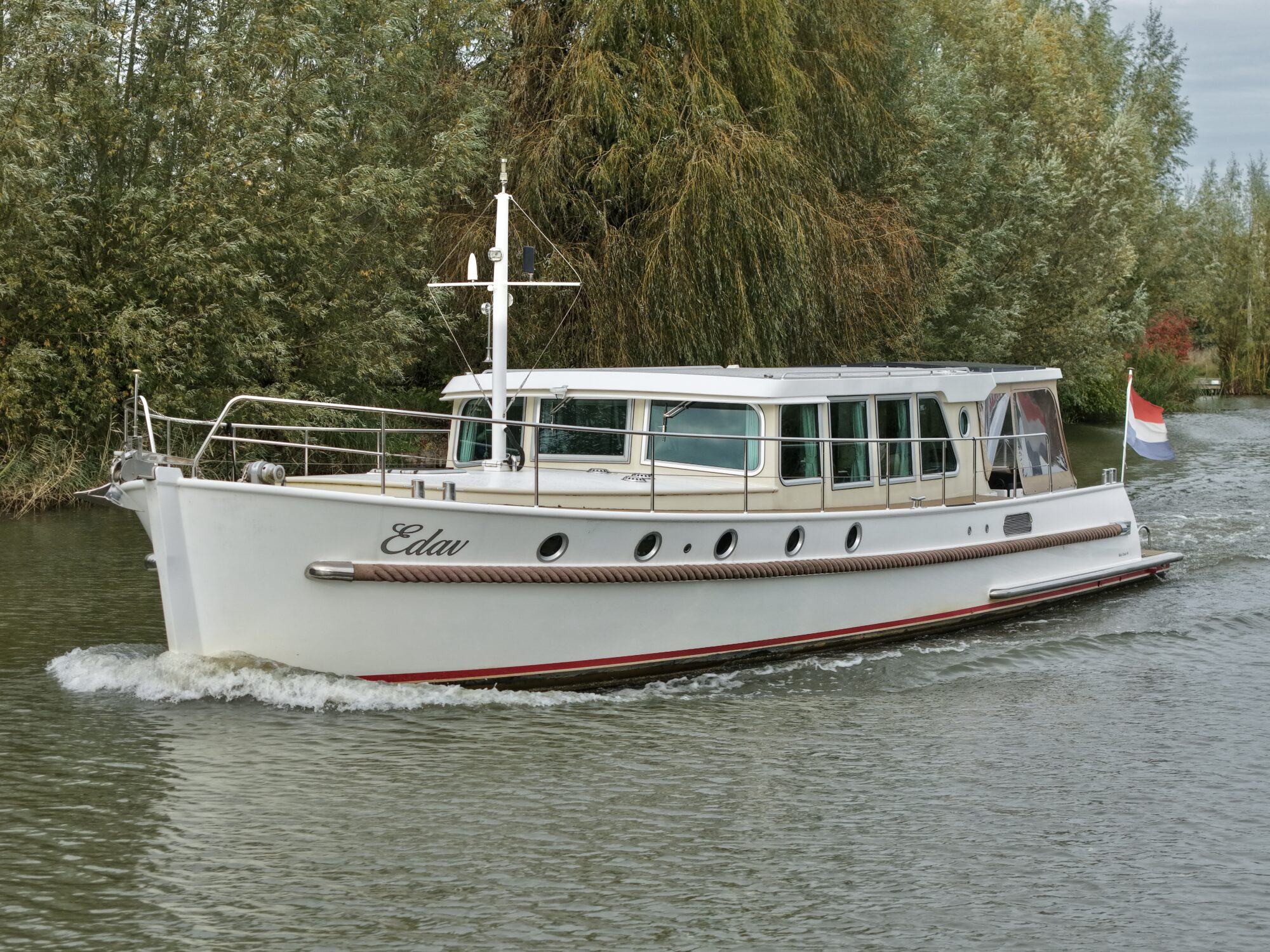 Serious Yachts Gently Low Bridge 45 Sedan — foto 6 van 74