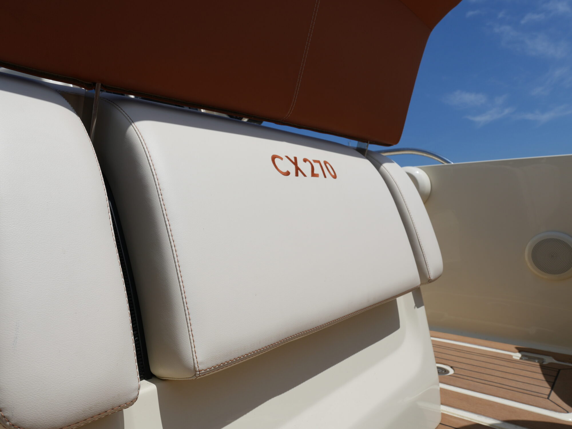 Invictus 270 CX — foto 16 van 38