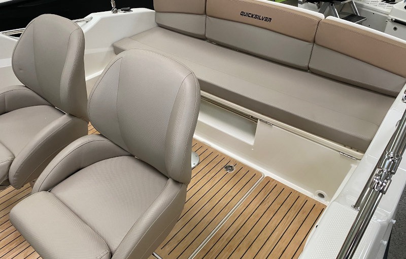 Quicksilver 555 Cabin — foto 12 van 37