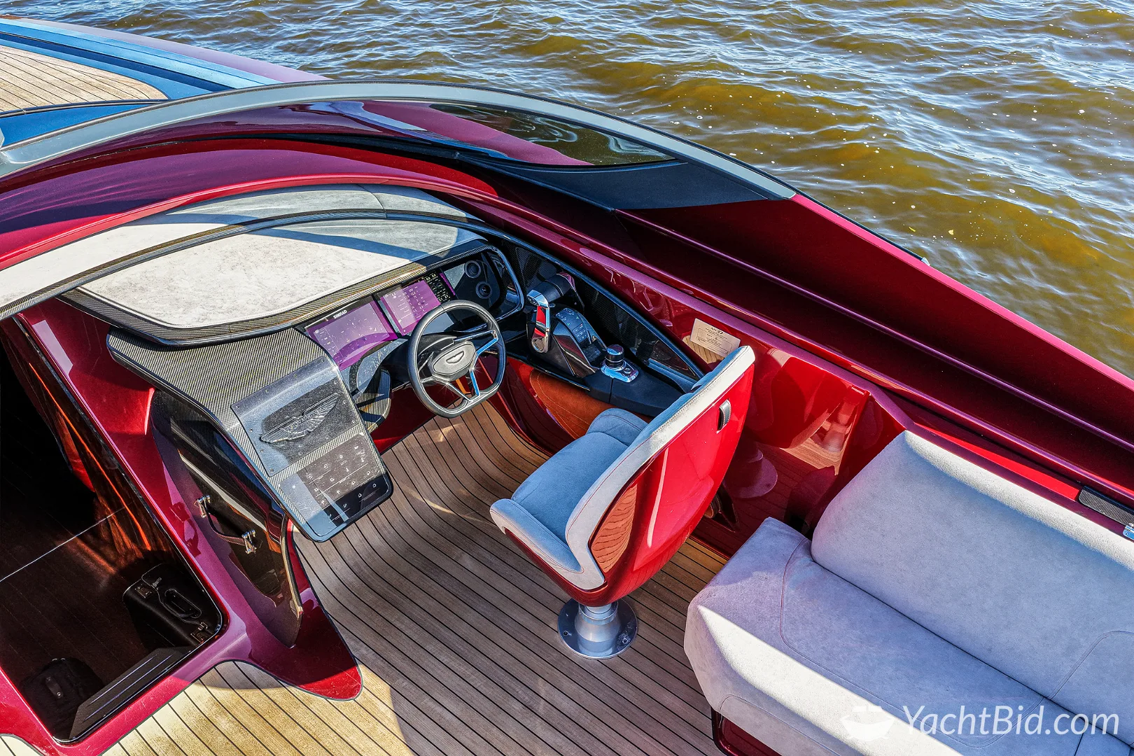 Aston Martin AM37 — foto 11 van 12