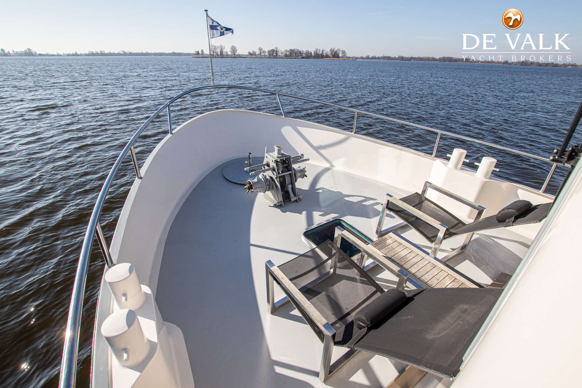 Custom Built Live Aboard 1800 — foto 13 van 45