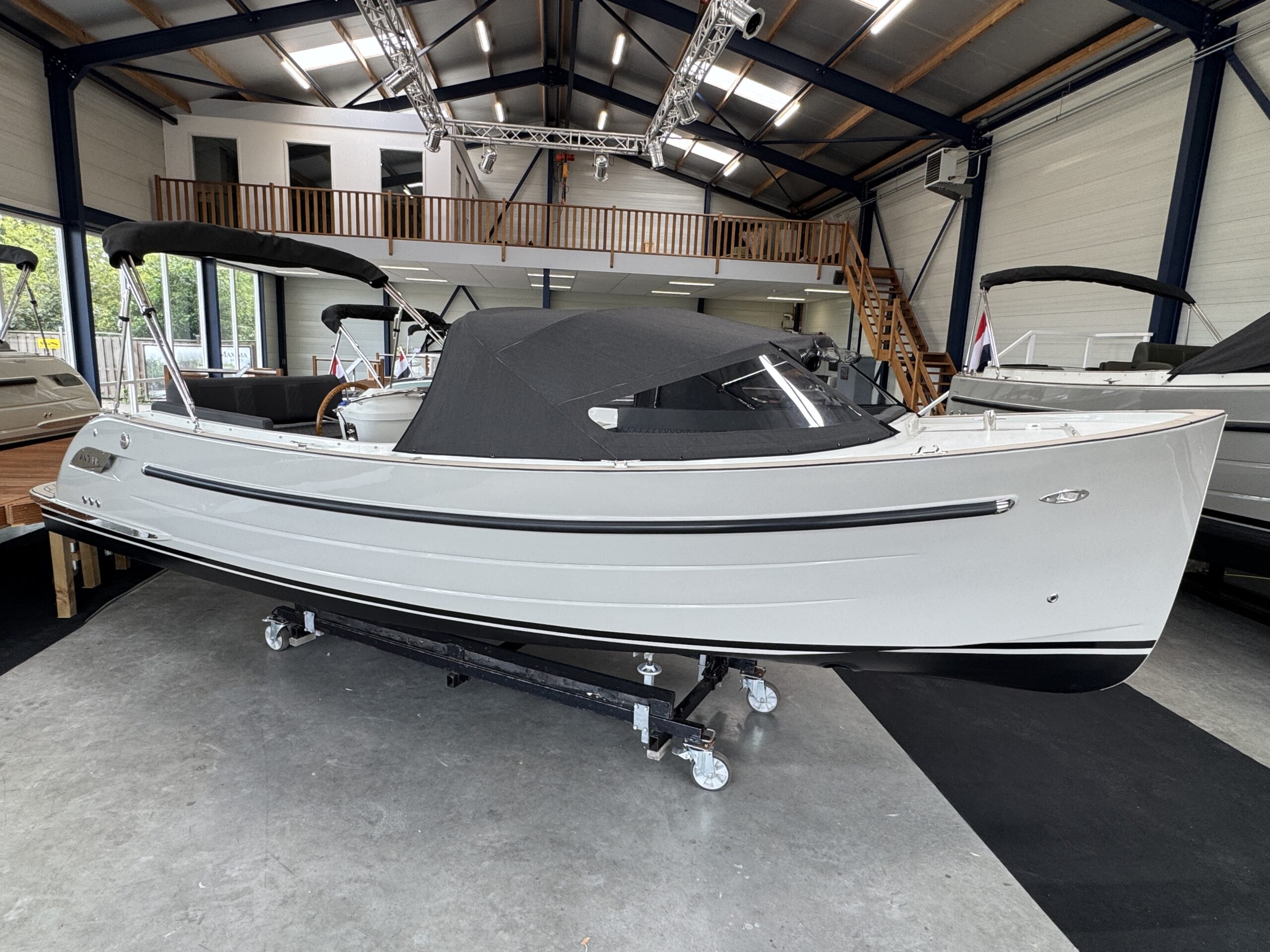 Antaris Sixty7 (actie-aanbieding) — foto 1 van 13