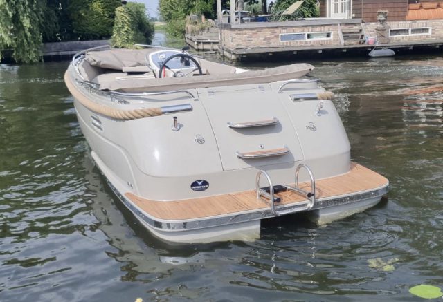 Primeur 715 tender DE GROOTSTE SLOEPENSHOWROOM VAN NEDERLAND — foto 4 van 9
