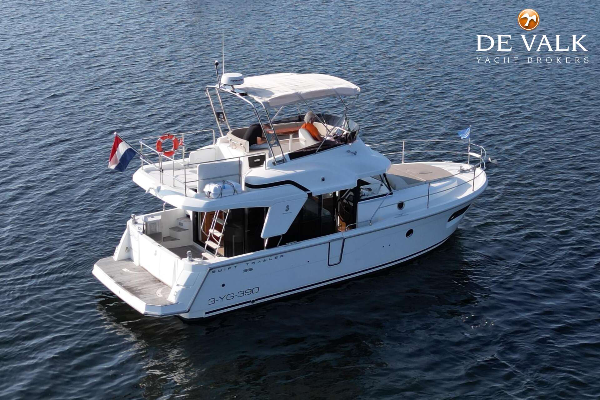 Beneteau Swift Trawler 35 — foto 3 van 43
