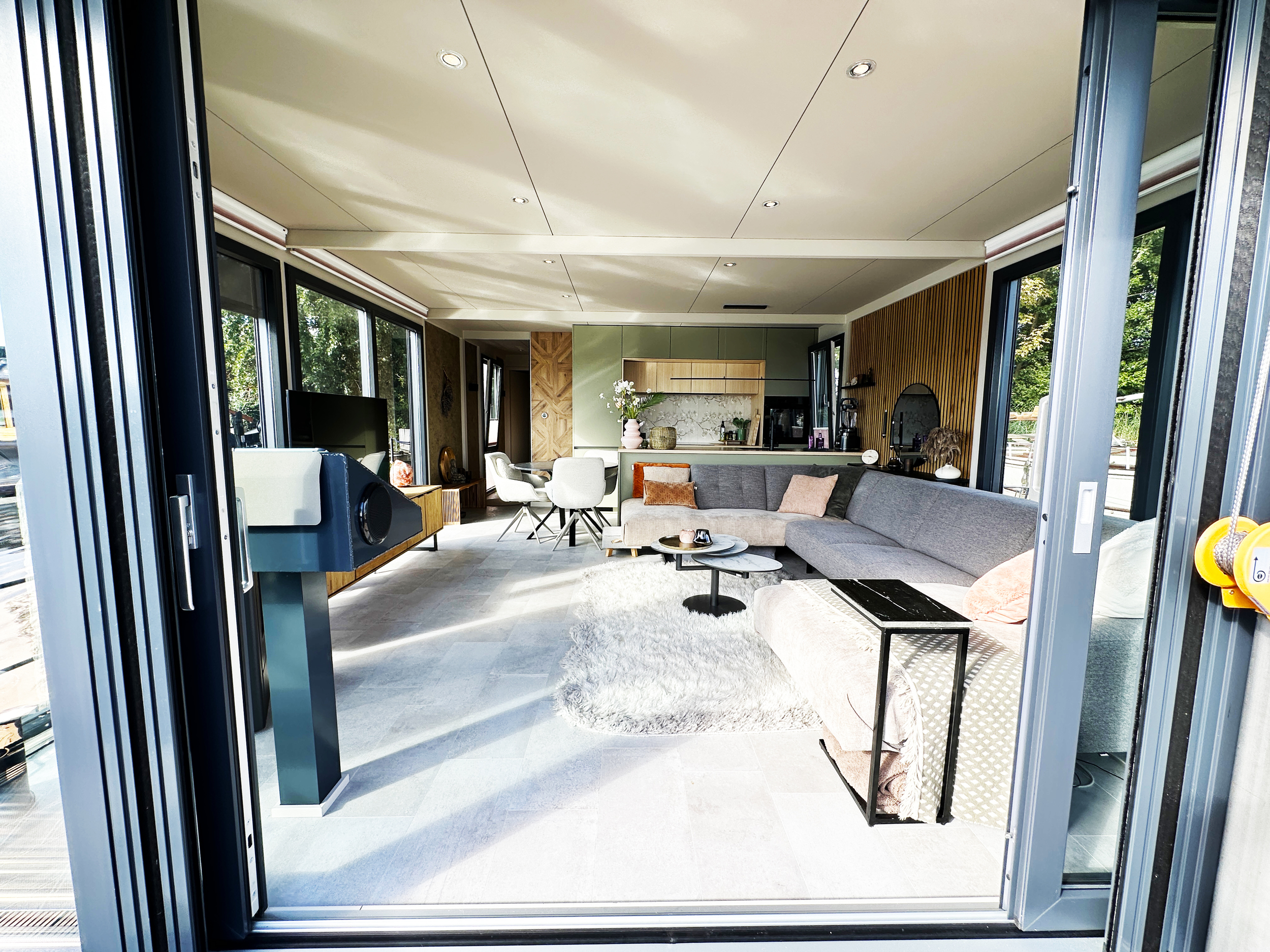 HT-Lofts Houseboat 15m Electric Propulsion — foto 8 van 39