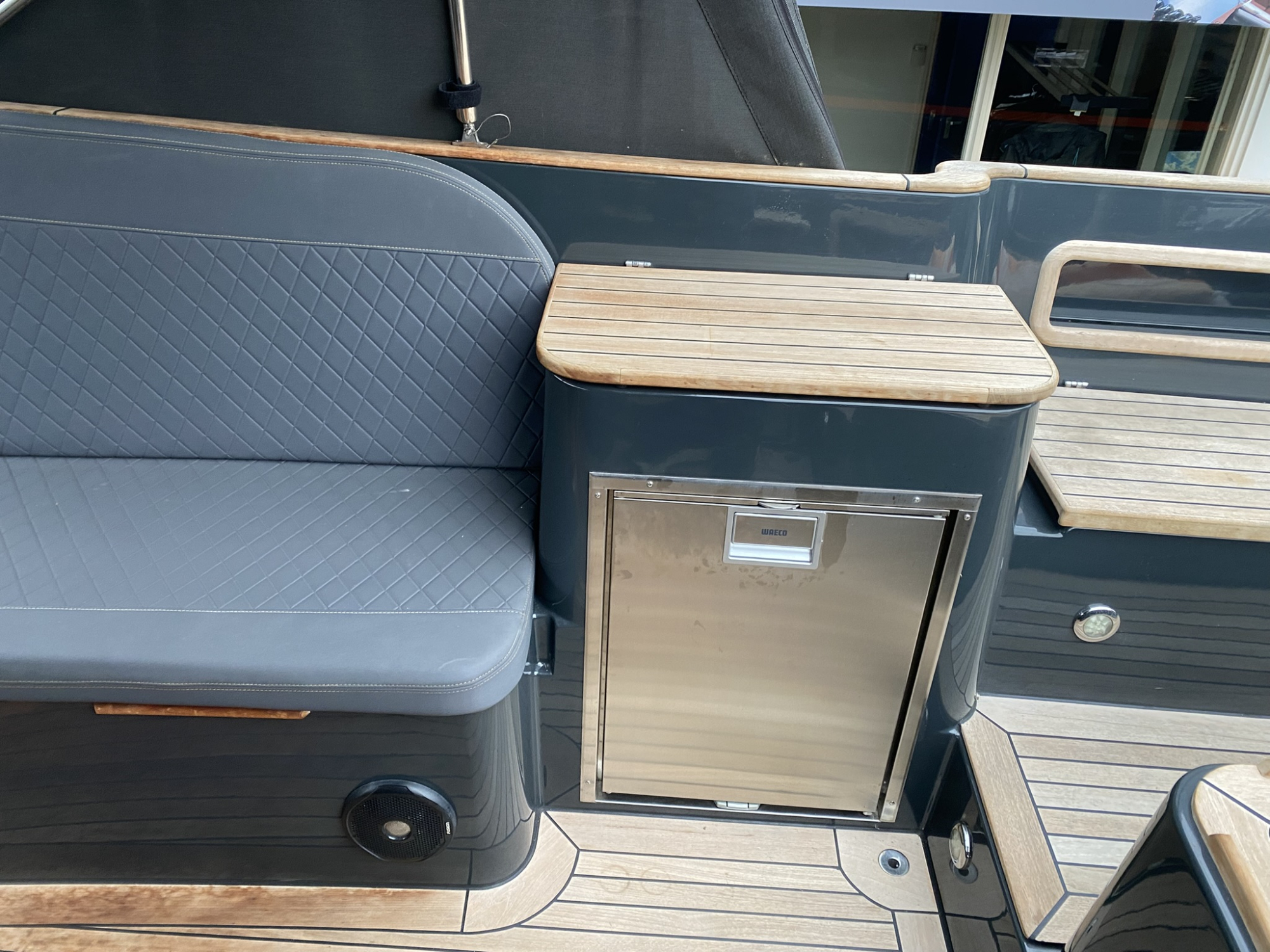 Maril 880 met Nanni diesel 200 pk - bouwjaar 2017 — foto 8 van 16
