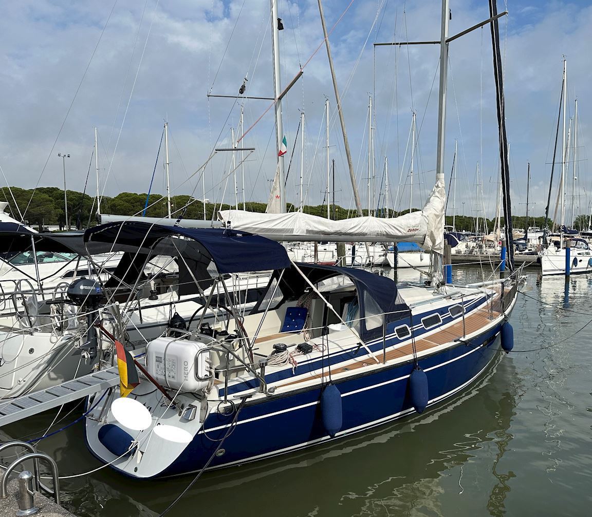 Dehler 35 CWS - BluYachting — foto 1 van 12