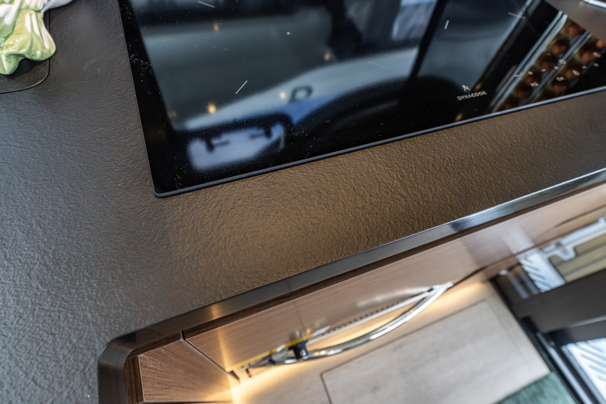 Delphia Yachts Delphia 11 Sedan (Tornado Dutch Design) — foto 10 van 12