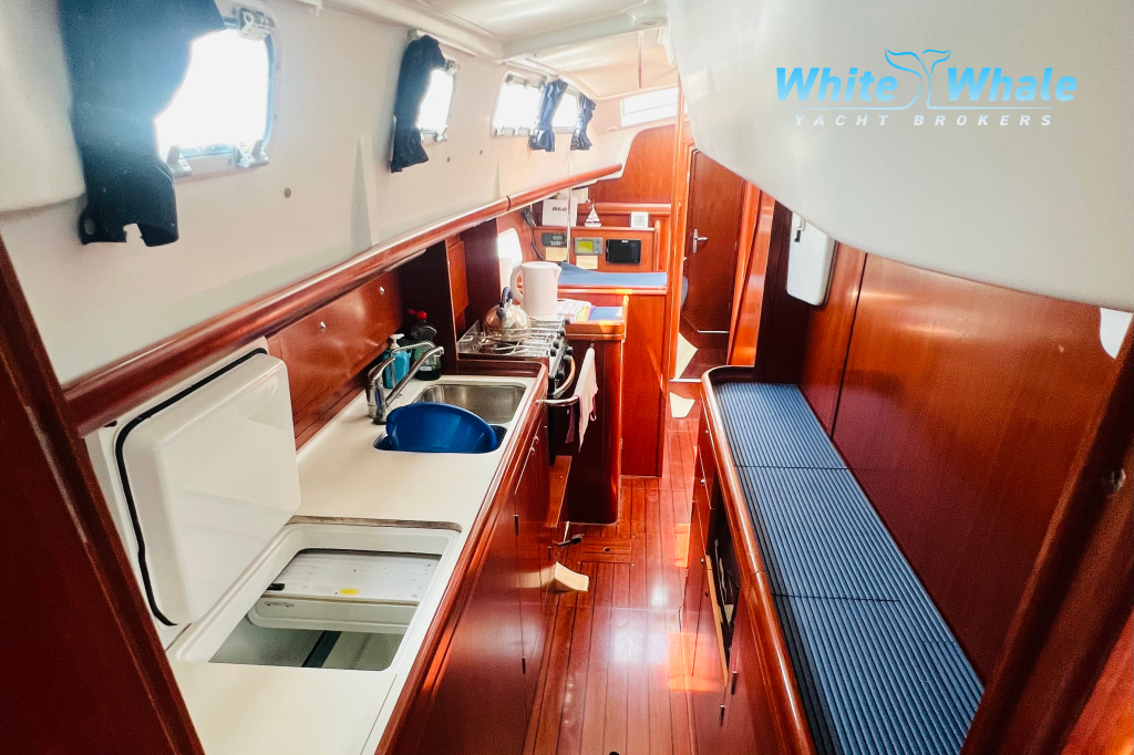 Beneteau Oceanis 42 CC — foto 32 van 45