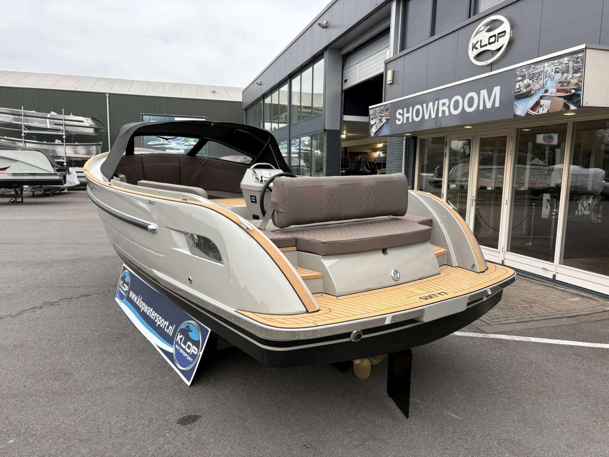 Antaris Sixty7 met Vetus 42 pk in RAL 7030 op voorraad! — foto 3 van 14