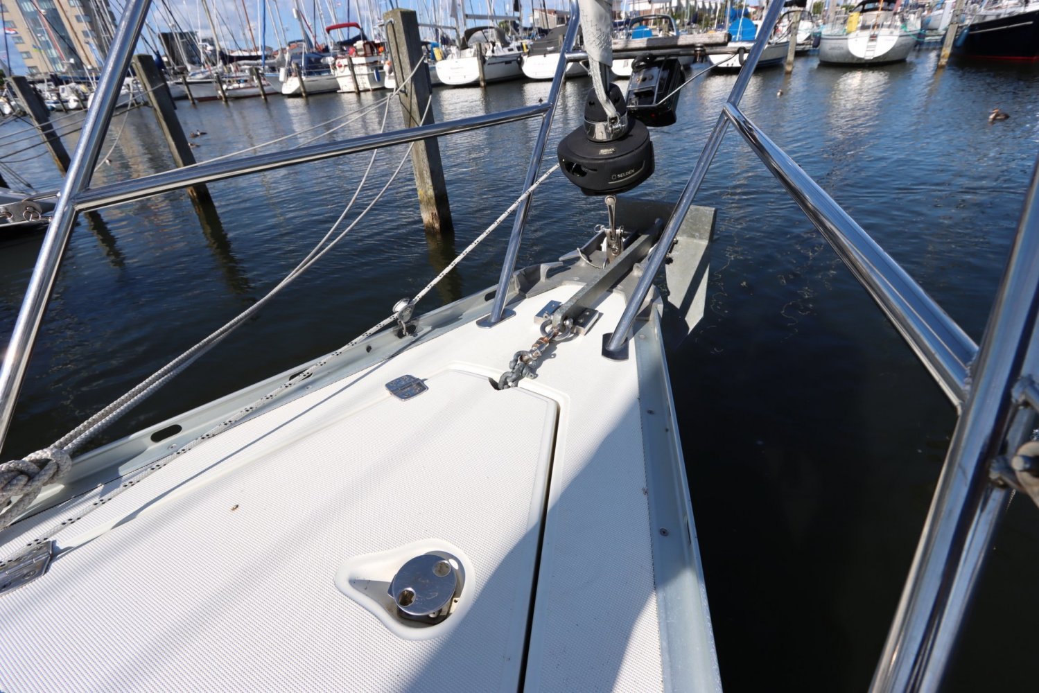 Jeanneau - Sailing Yacht - GRP (Polyester) - 1994 - € 27.500 — foto 4 van 11