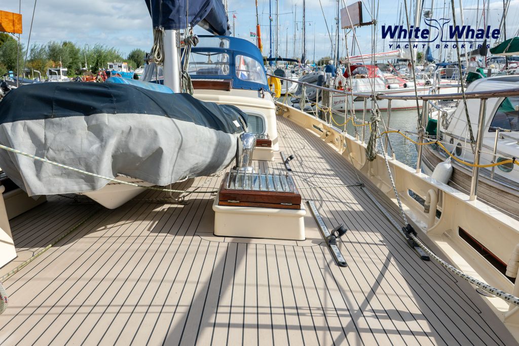 Pieter Beeldsnijder  Stagzeil schoener custom built refit — foto 25 van 87