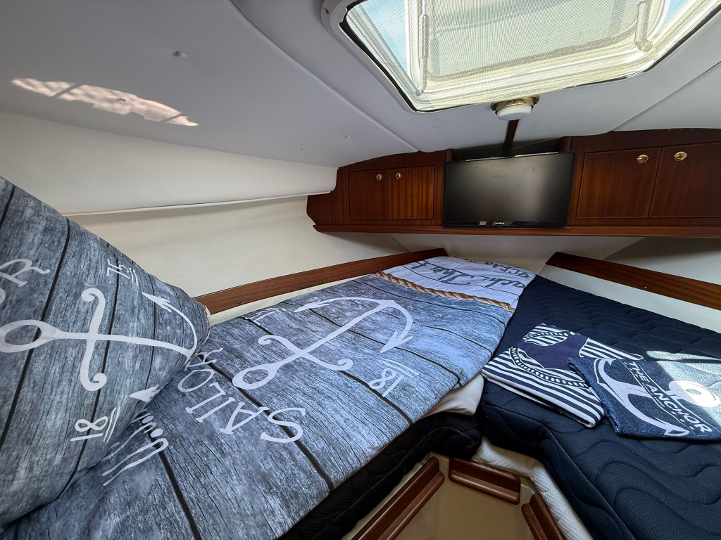 Sportcruiser Galeon Flybridge 280 — foto 19 van 22