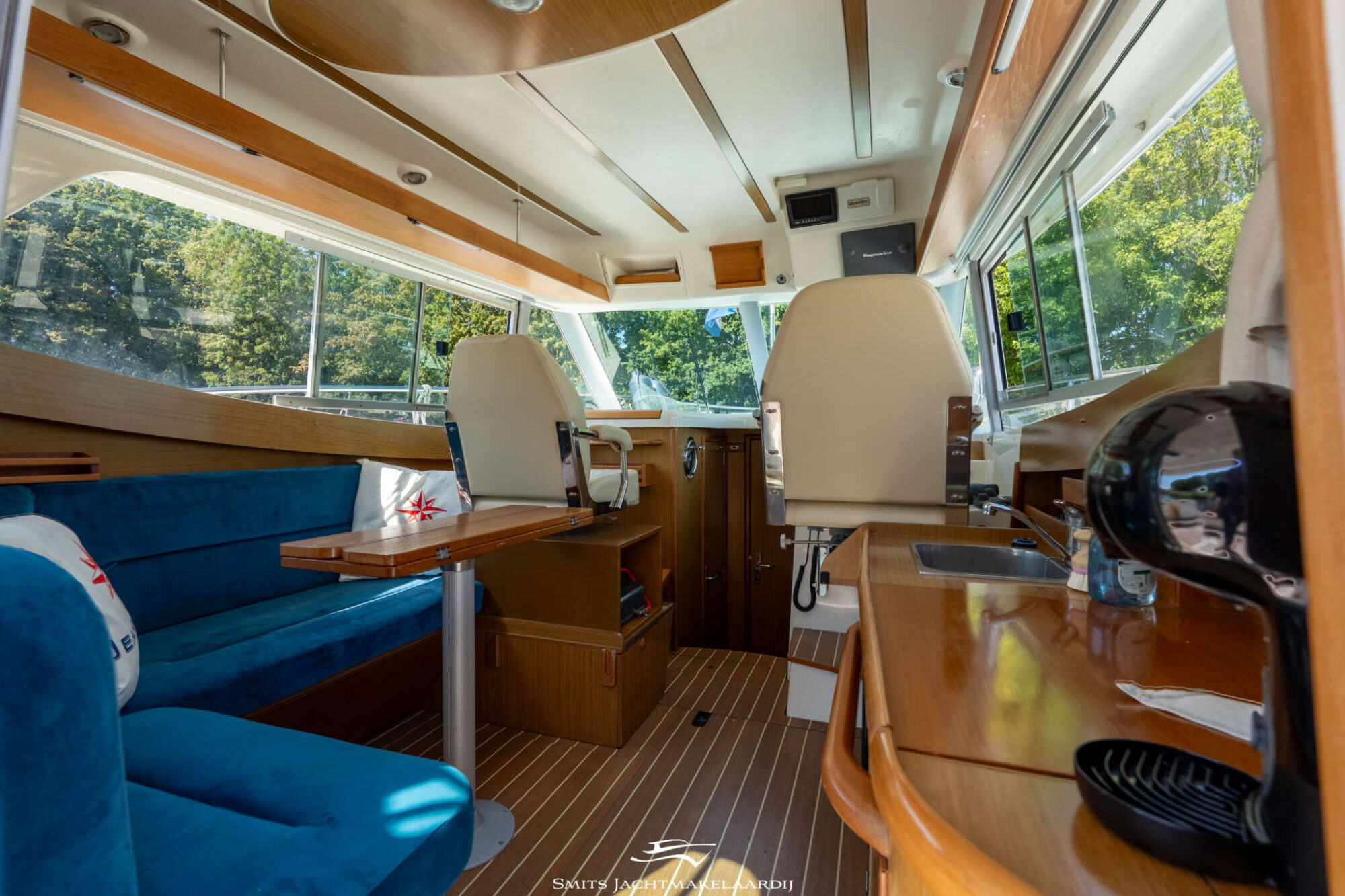 Jeanneau Merry Fisher 9.25 Flybridge — foto 2 van 64