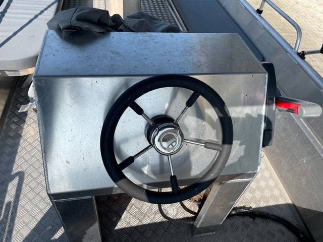 Spaarndammer aluminium platbodem 6.0 Jon — foto 20 van 21