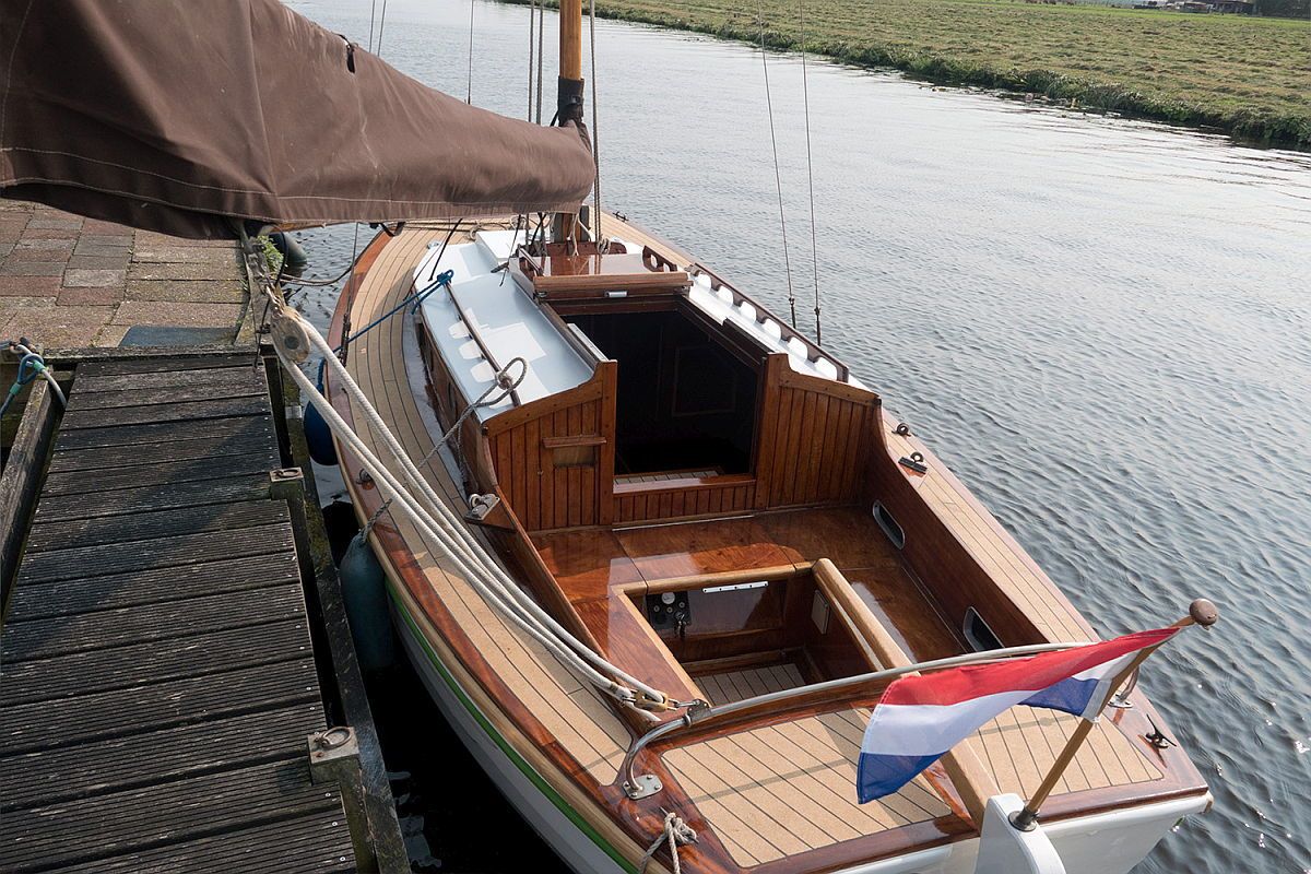 Sloep Houten Kajuit Zeilsloep — foto 7 van 10