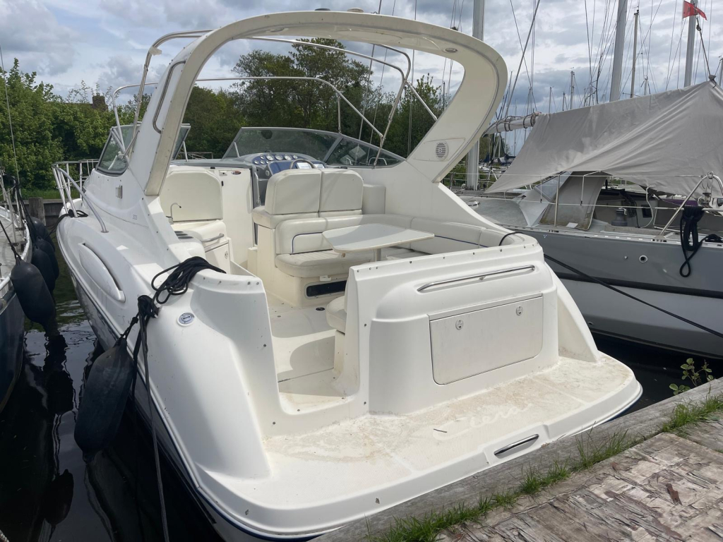 Bayliner 305 Ciera — foto 33 van 35