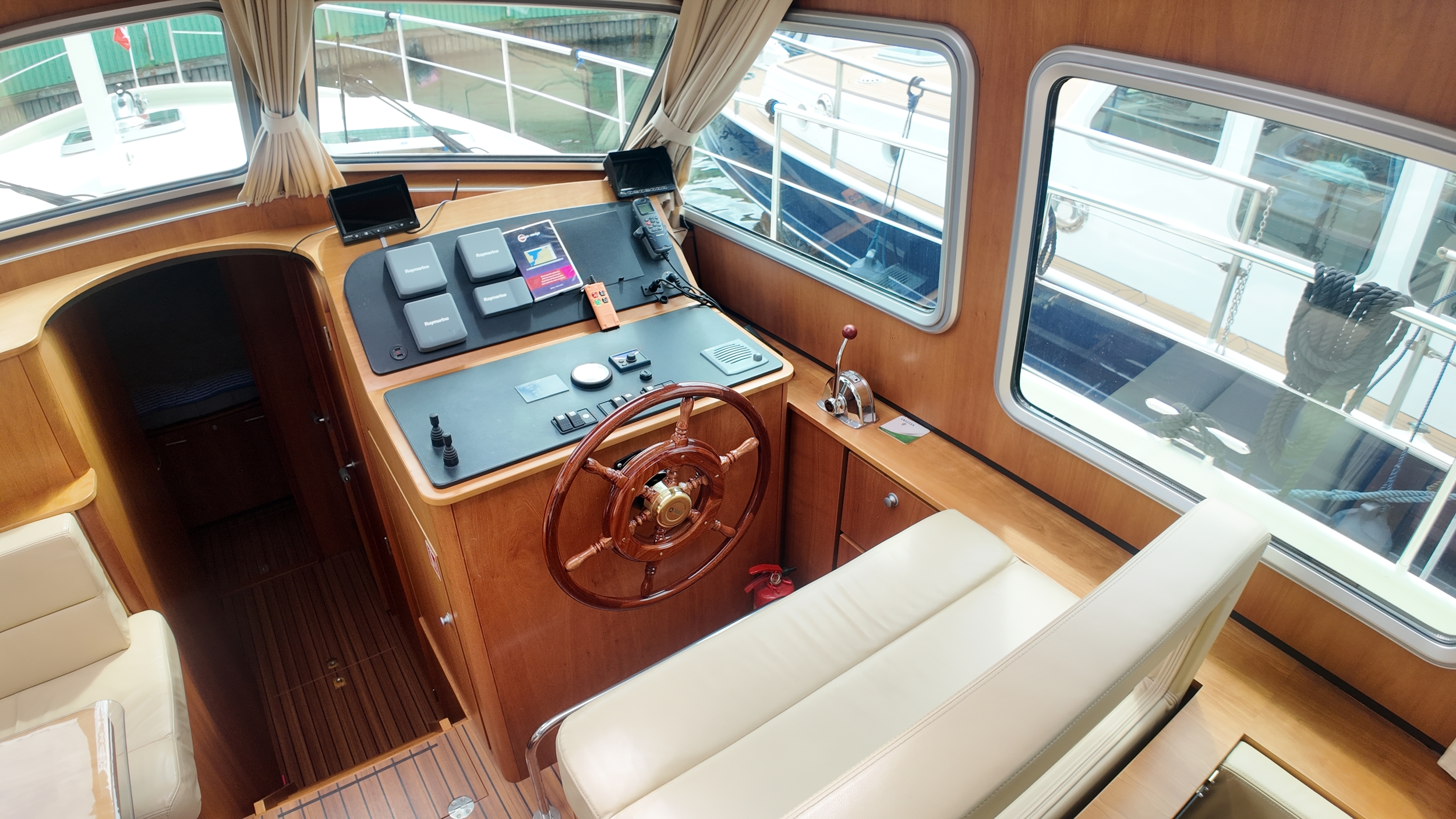 Linssen Grand Sturdy 40.9 SEDAN — foto 28 van 38