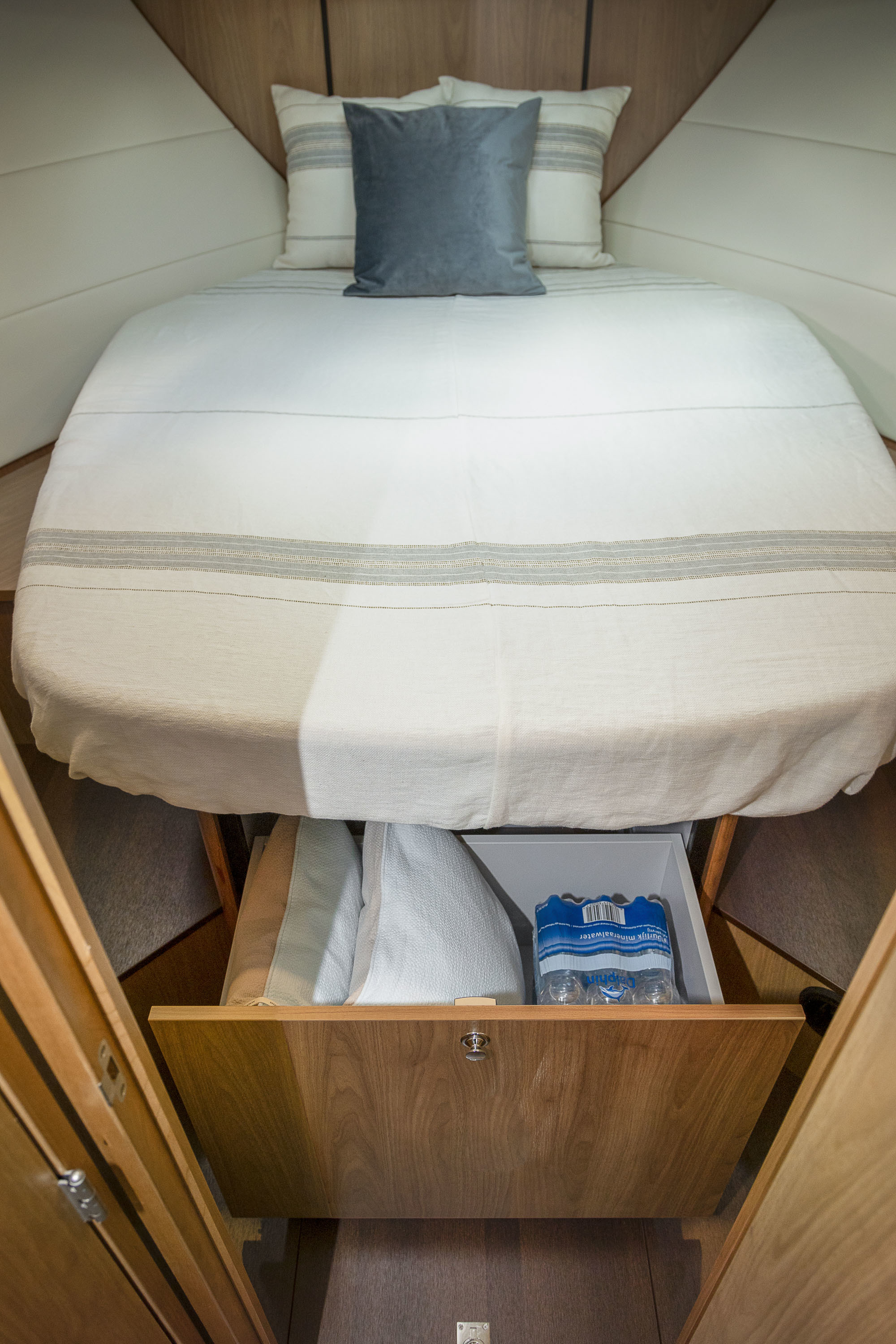 Linssen Grand Sturdy 30.0 Sedan INTERO — foto 26 van 30