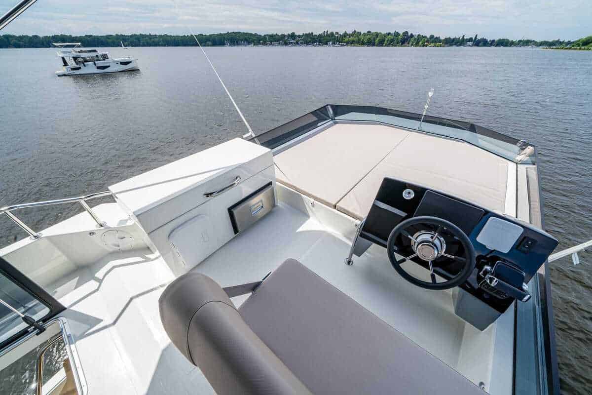 Cobra Yachts Maestro 42 Fly — foto 10 van 12