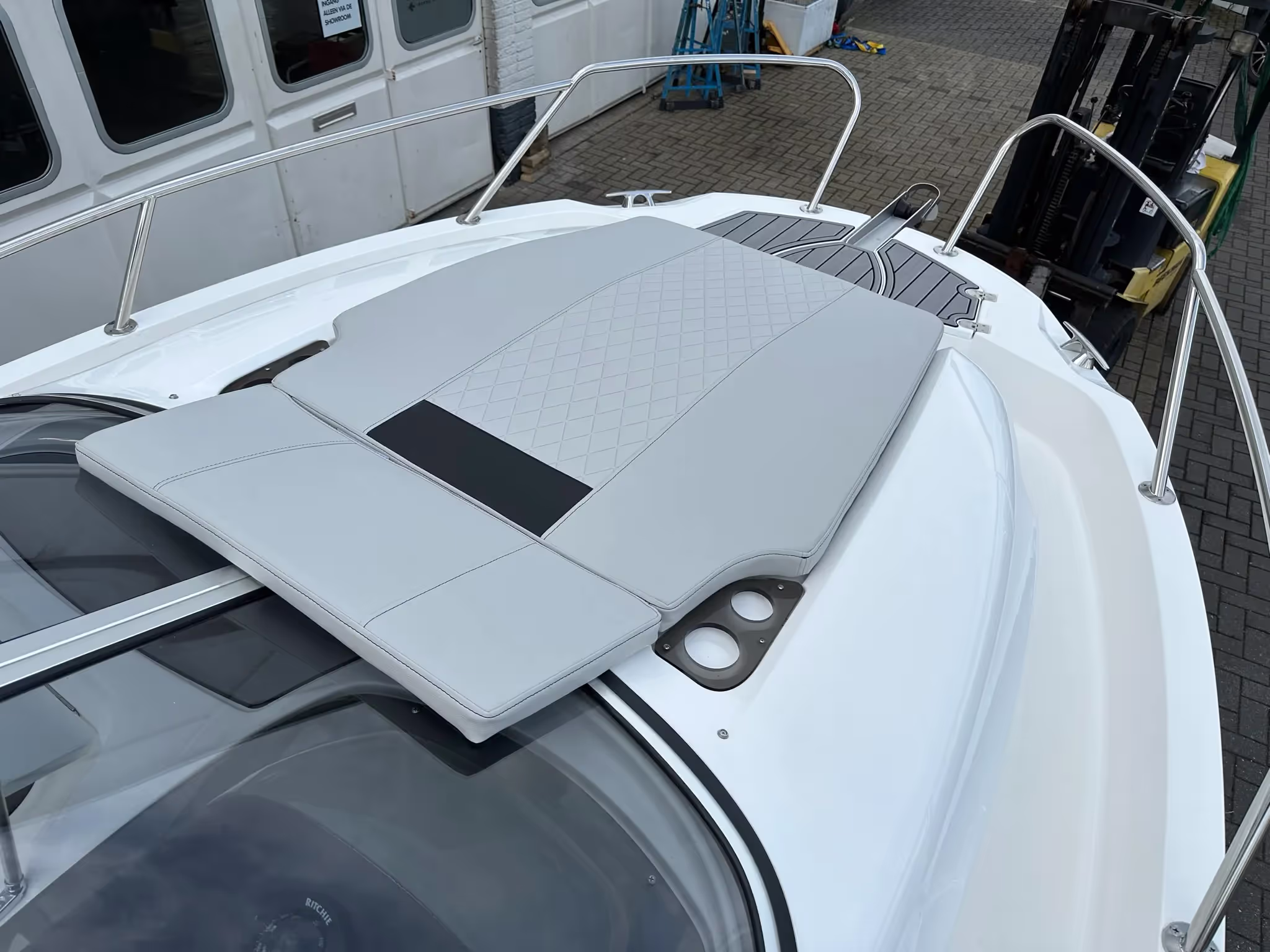 Karnic SL640 Walkaround — foto 18 van 25