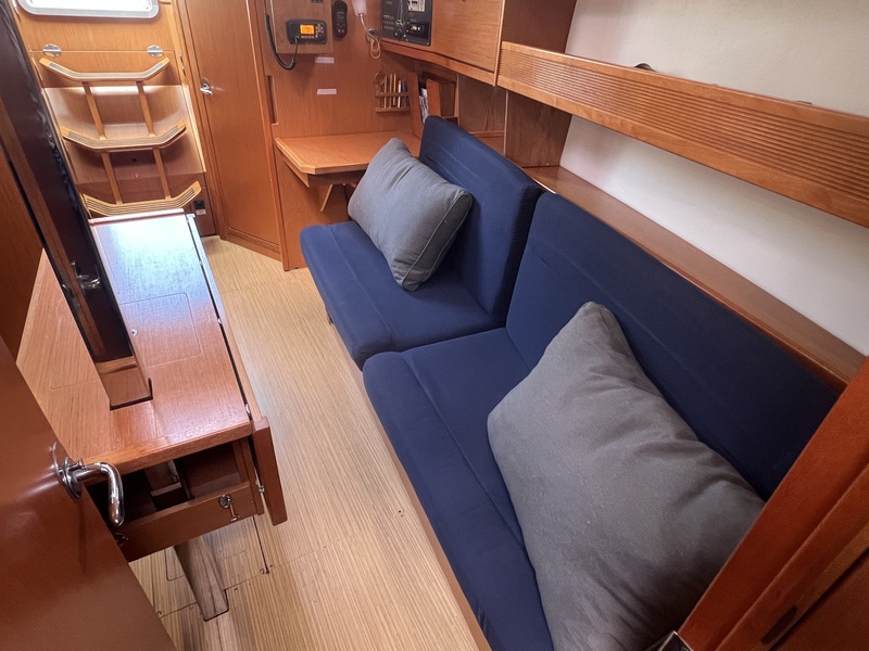 Bavaria Cruiser 32 — foto 7 van 32