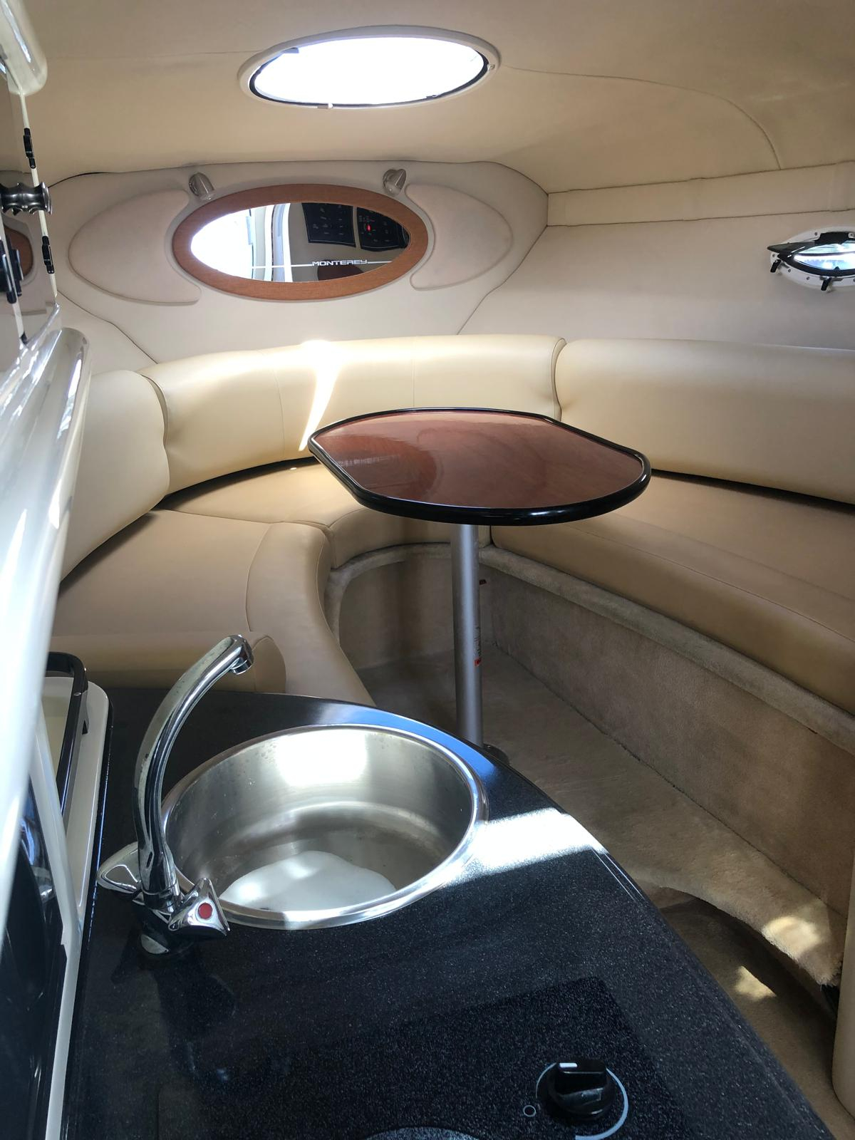 Monterey 270 Cruiser — foto 8 van 24