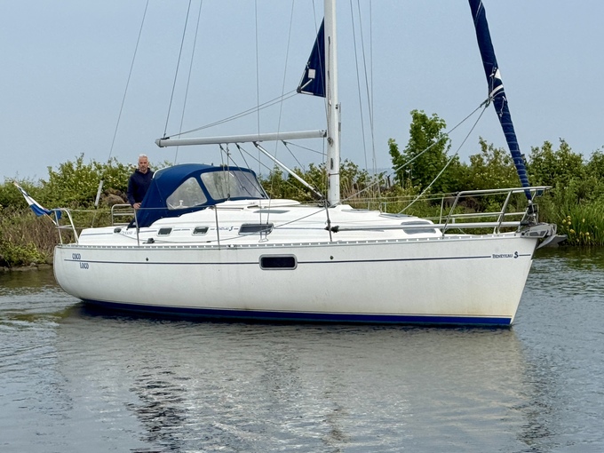 Beneteau Oceanis 321 — foto 6 van 12
