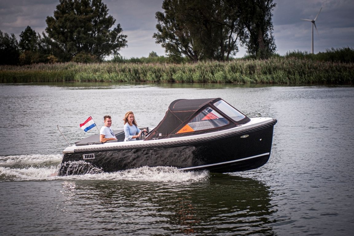 Maxima 600 tender — foto 11 van 19