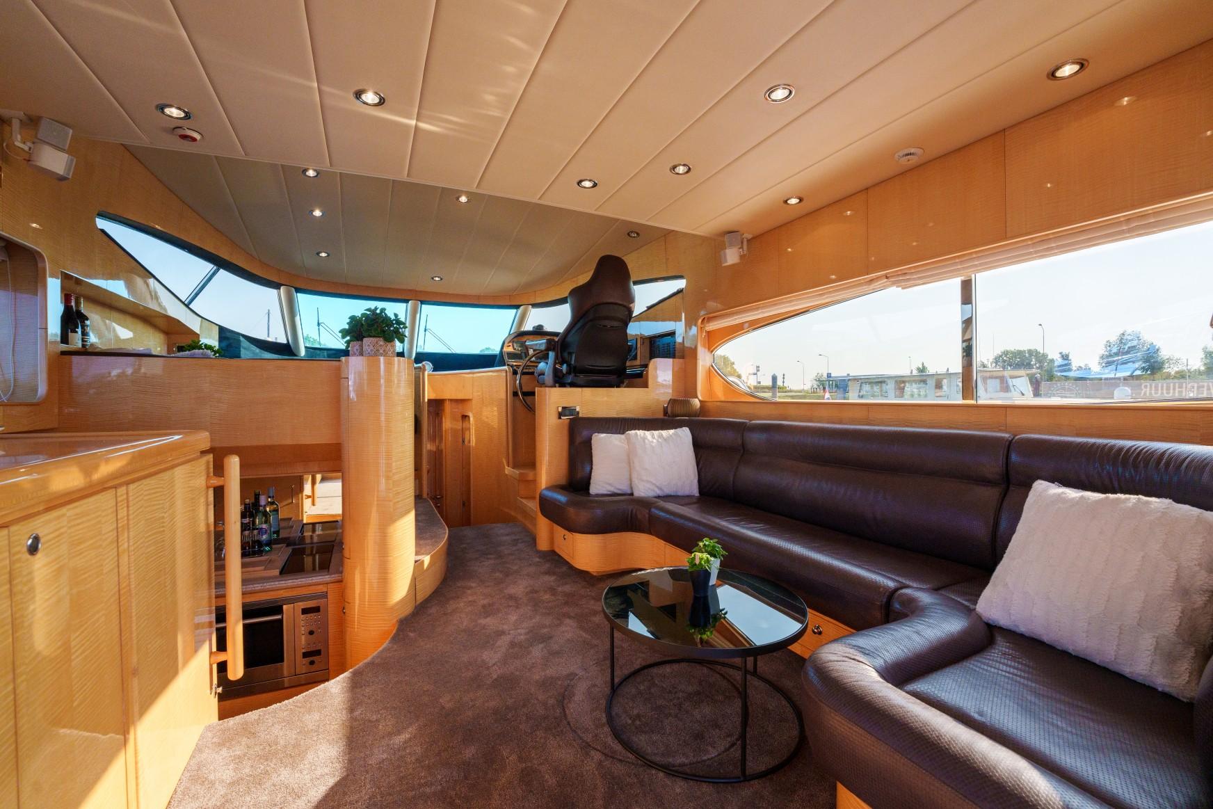 Elegance 54 — foto 18 van 75