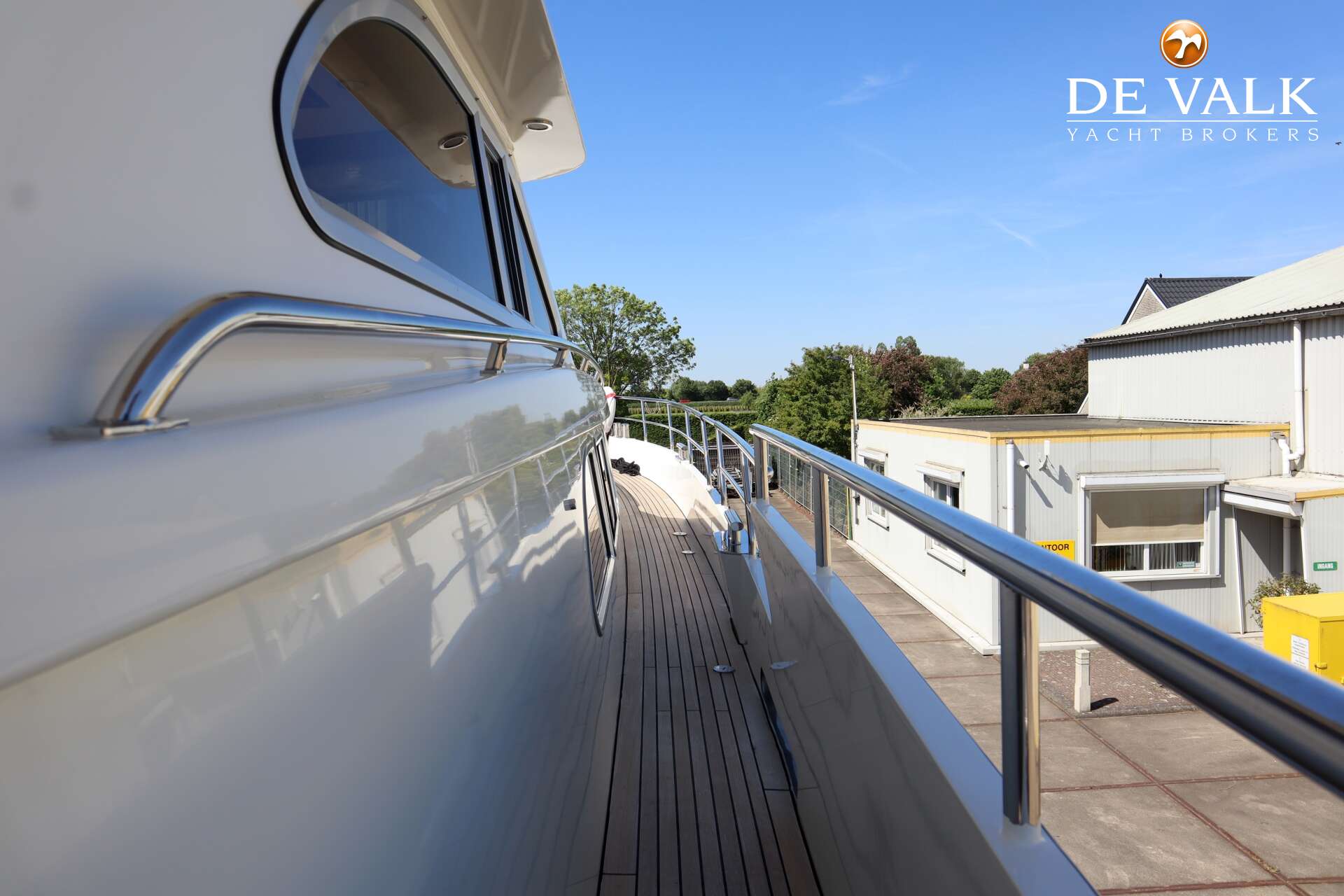 Van der Valk Continental 15.50 FR — foto 10 van 42