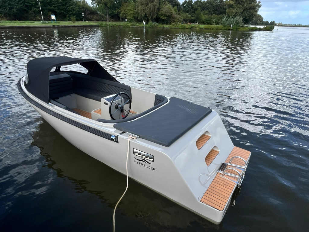 Meersloep 600 – BJ 2025 – Honda 20 PK – Zeer compleet — foto 2 van 13